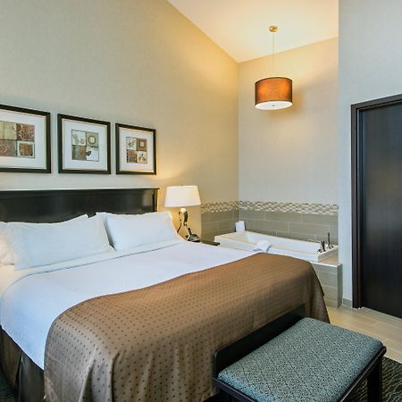 Holiday Inn Saskatoon Downtown By Ihg Екстериор снимка