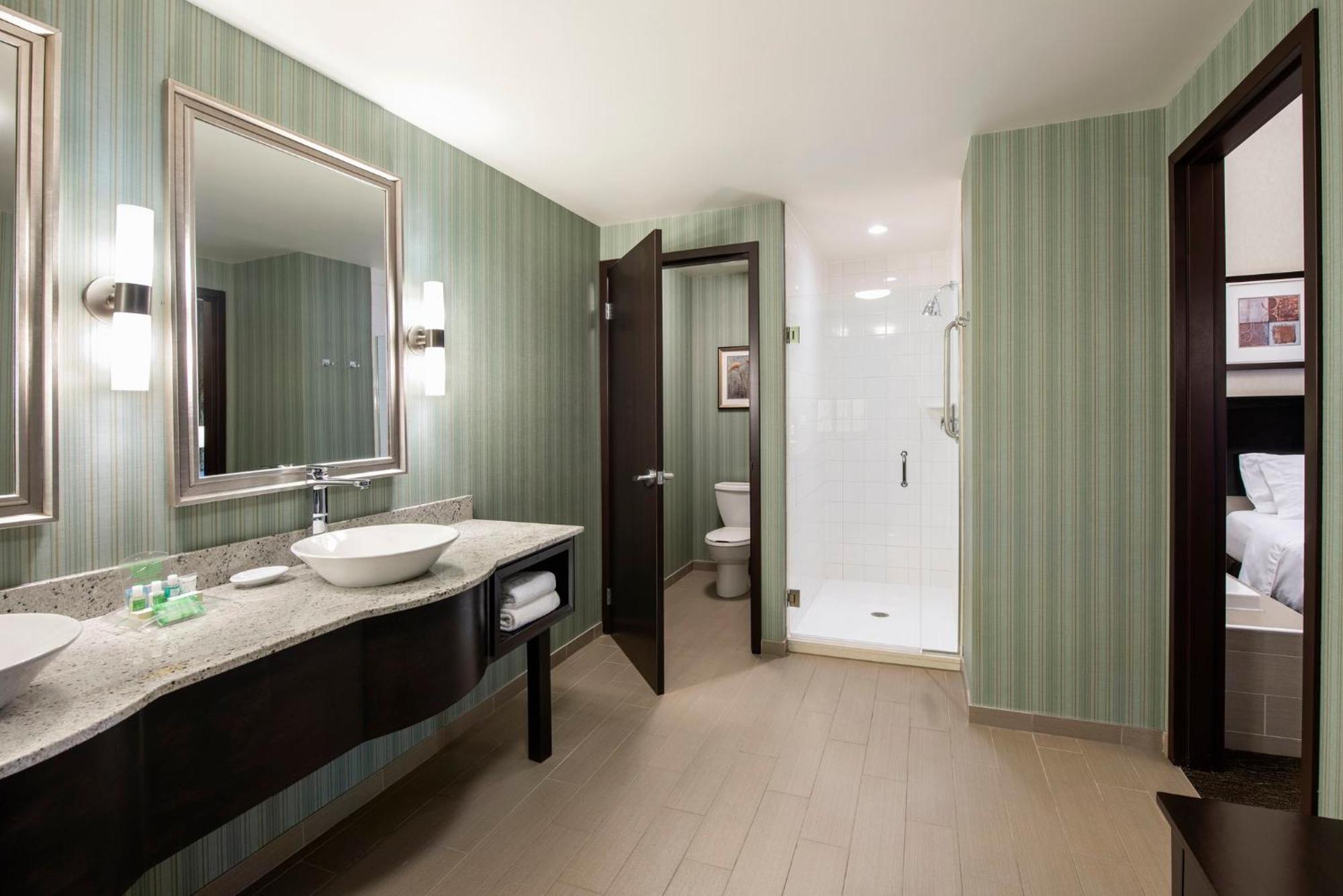 Holiday Inn Saskatoon Downtown By Ihg Екстериор снимка