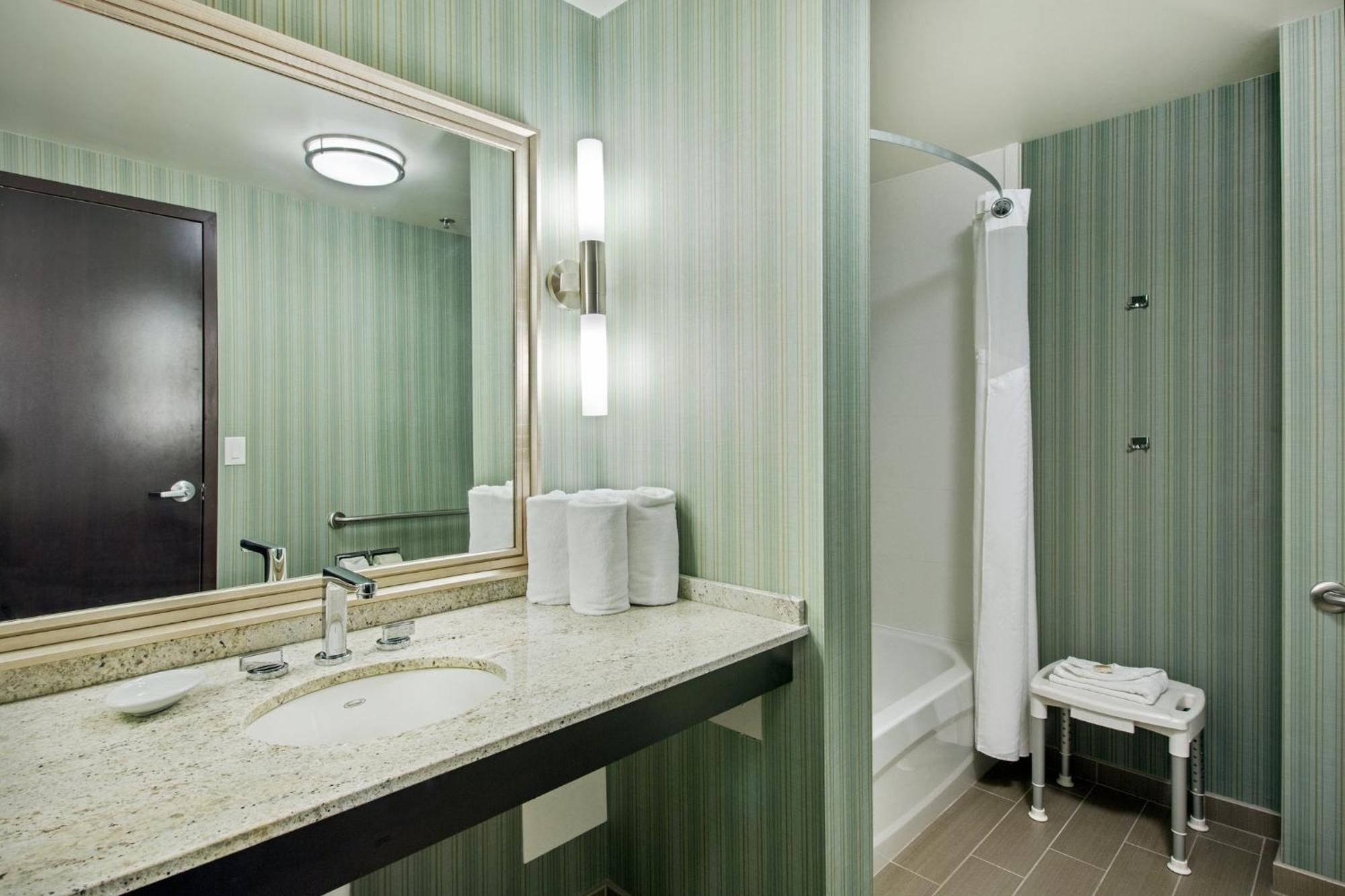 Holiday Inn Saskatoon Downtown By Ihg Екстериор снимка