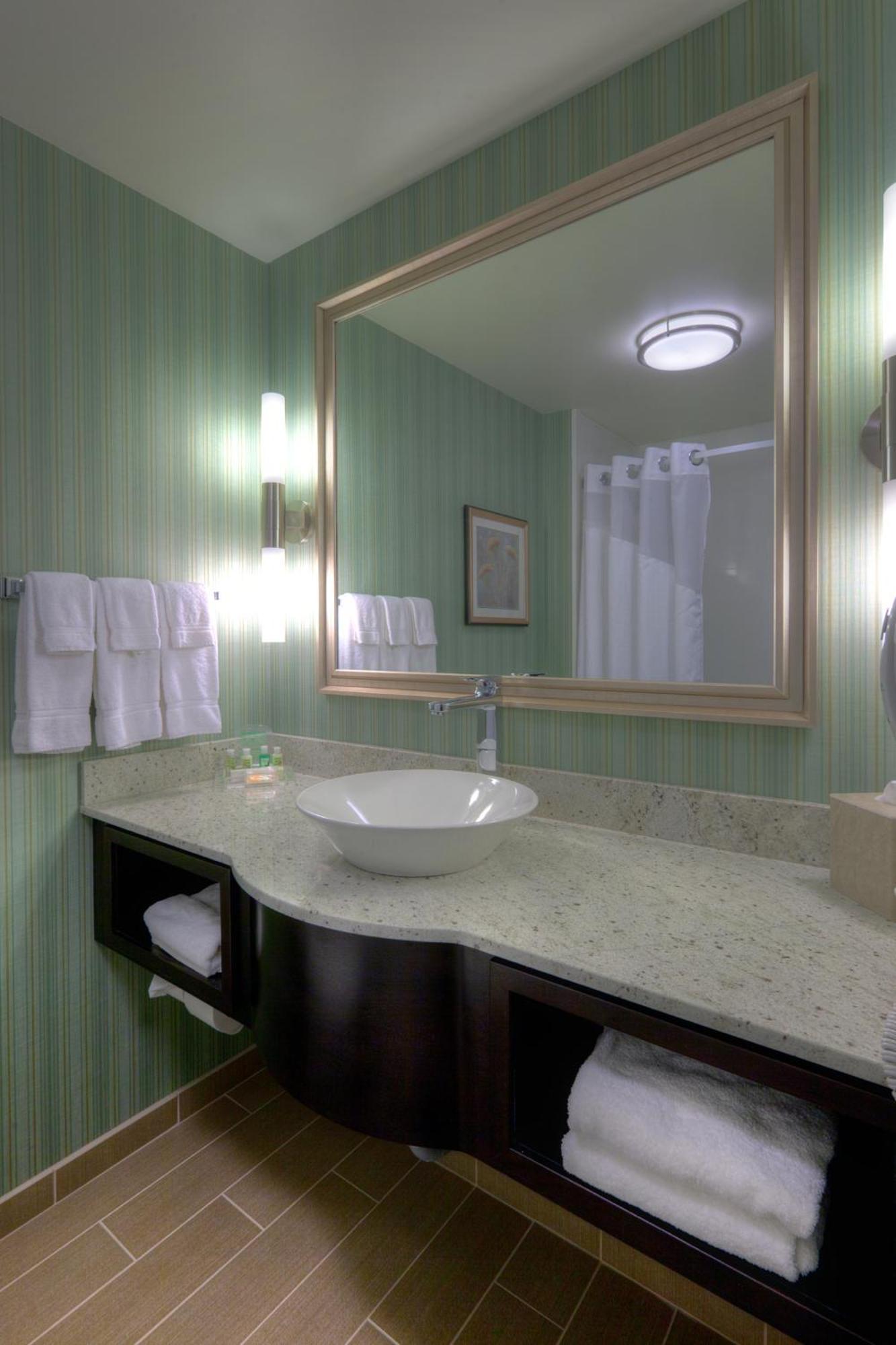Holiday Inn Saskatoon Downtown By Ihg Екстериор снимка